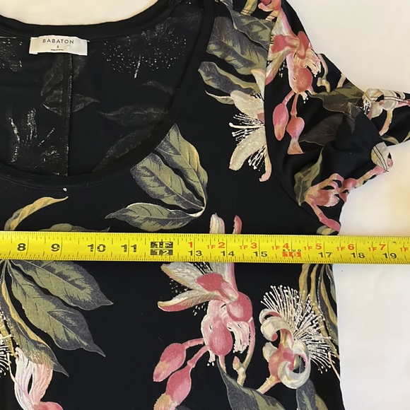 Aritzia Babaton Floral Tee - Picture 6 of 7